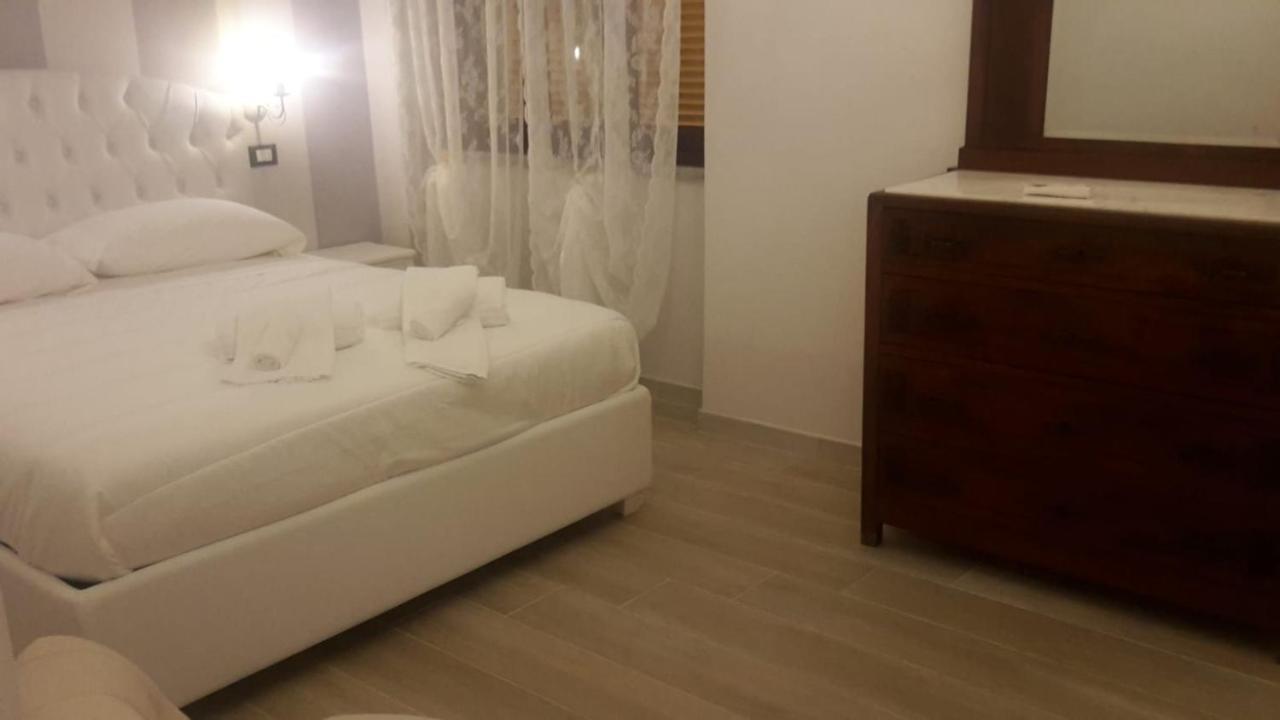 Brezza Marina Panzió Marina di Carrara Kültér fotó