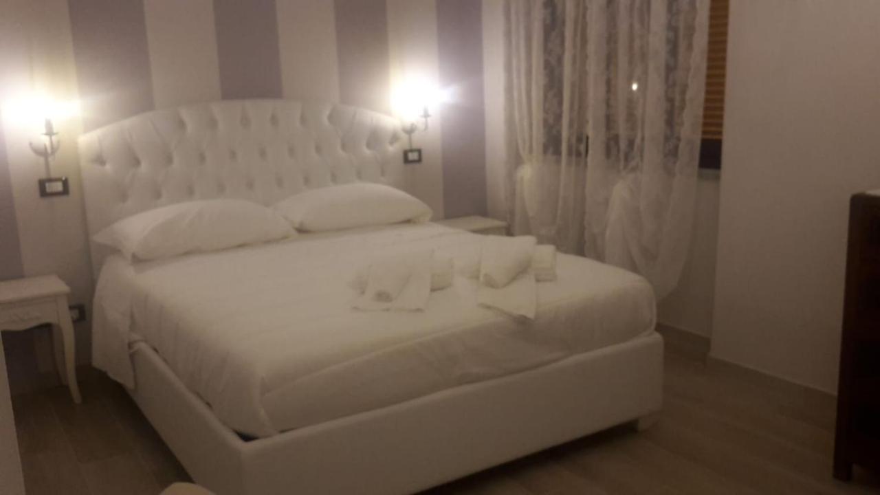 Brezza Marina Panzió Marina di Carrara Kültér fotó